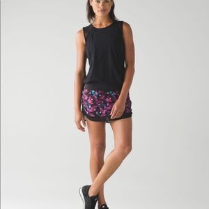 Lululemon Hotty Hot Skirt II size 8
